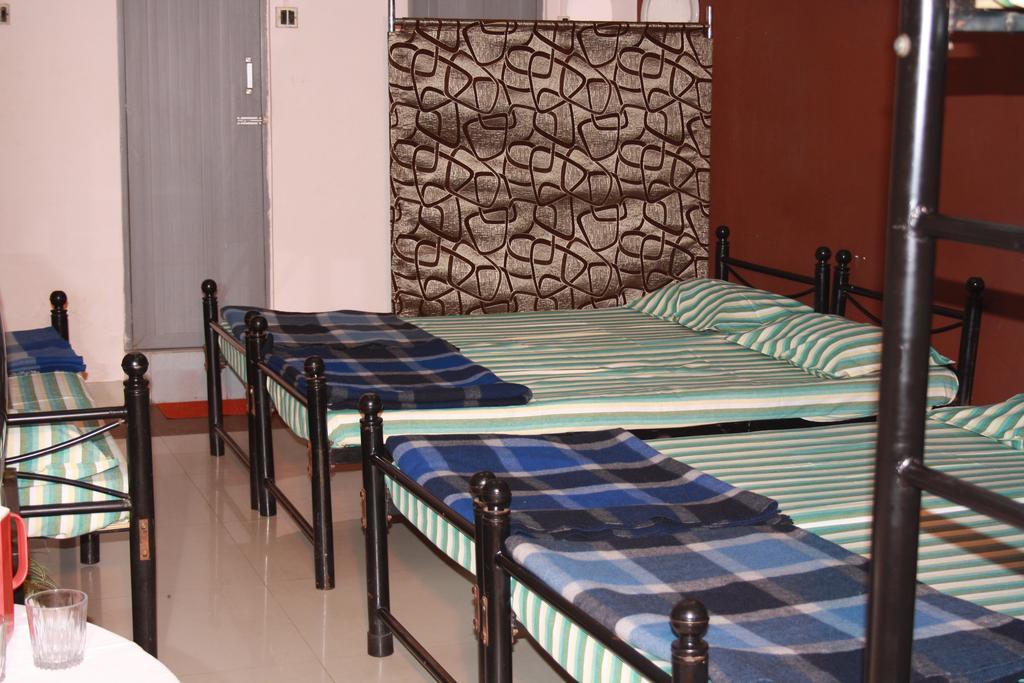 מלון העיר בנגלור Minerva Residency חדר תמונה