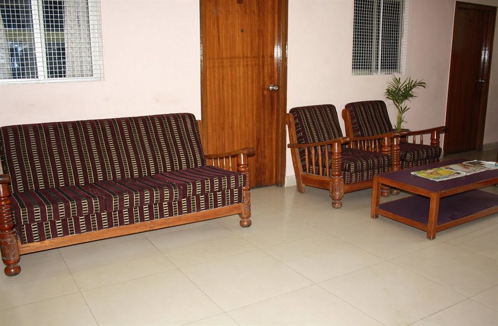 מלון העיר בנגלור Minerva Residency מראה חיצוני תמונה