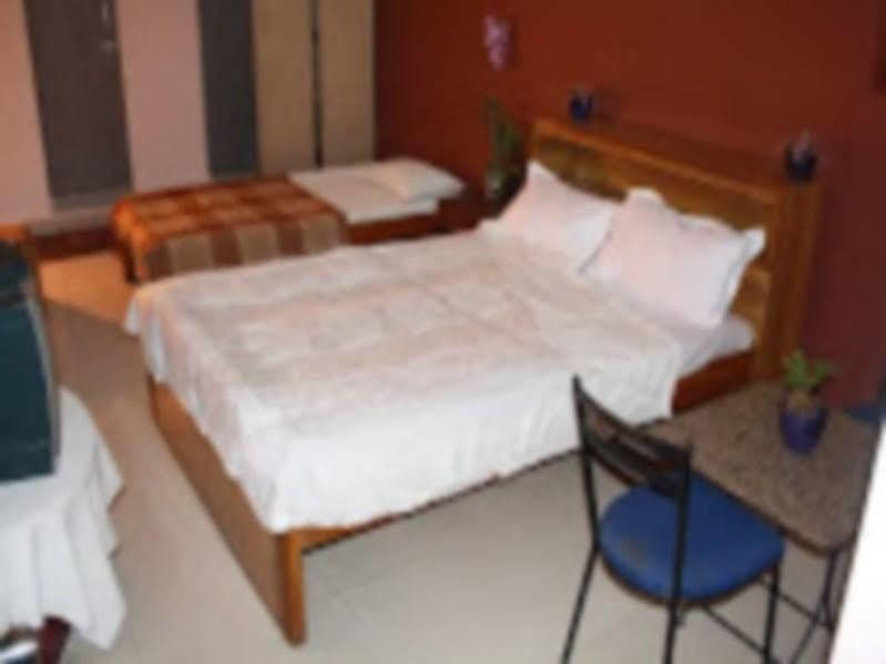 מלון העיר בנגלור Minerva Residency מראה חיצוני תמונה