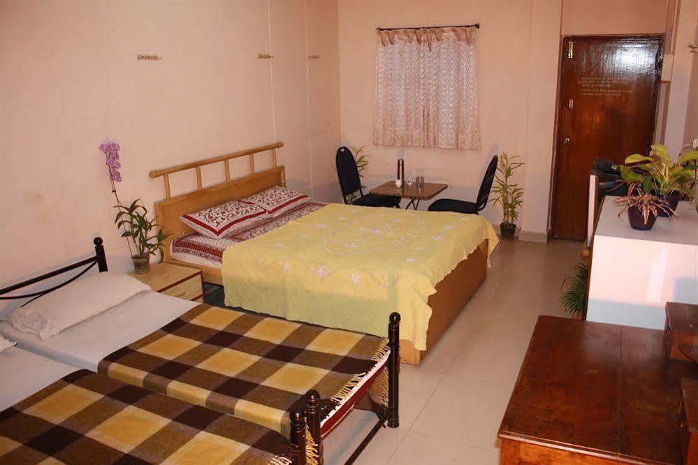 מלון העיר בנגלור Minerva Residency מראה חיצוני תמונה